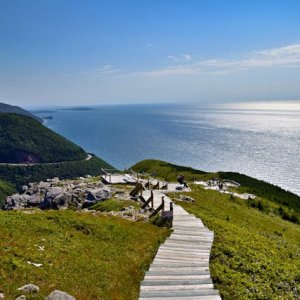 【震惊】新斯科舍省海滩救生员撤离！男子离奇溺亡，华人游客出行必须警惕！ ...